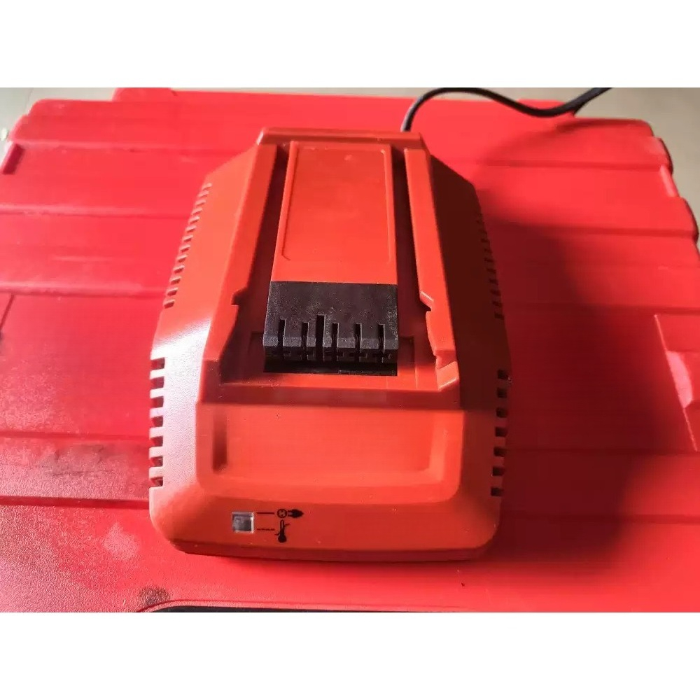 Caricabatterie Hilti C4/36‑90  - Power Tools Hilti recensione e prezzo